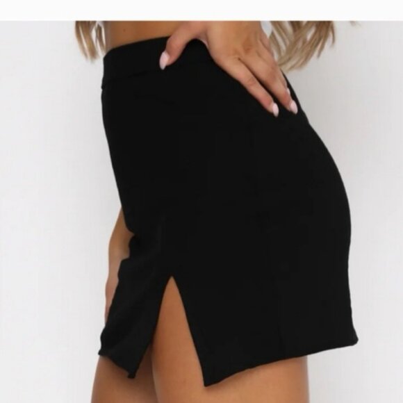 White Fox Suits You Mini Skirt in Black - XS - Picture 4 of 9